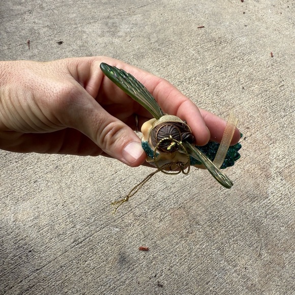 Heirloom Ornament, The Ashton-Drake Galleries Peacock Fantasy Wings of Light - Picture 6 of 11